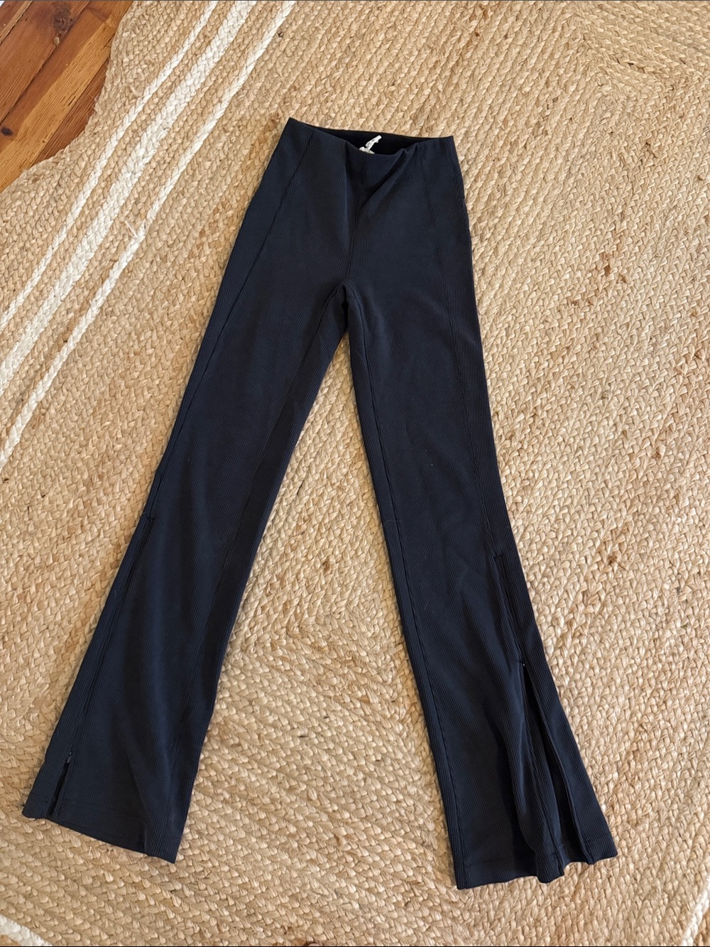 lululemon athletica soft streme ribbed mini flares